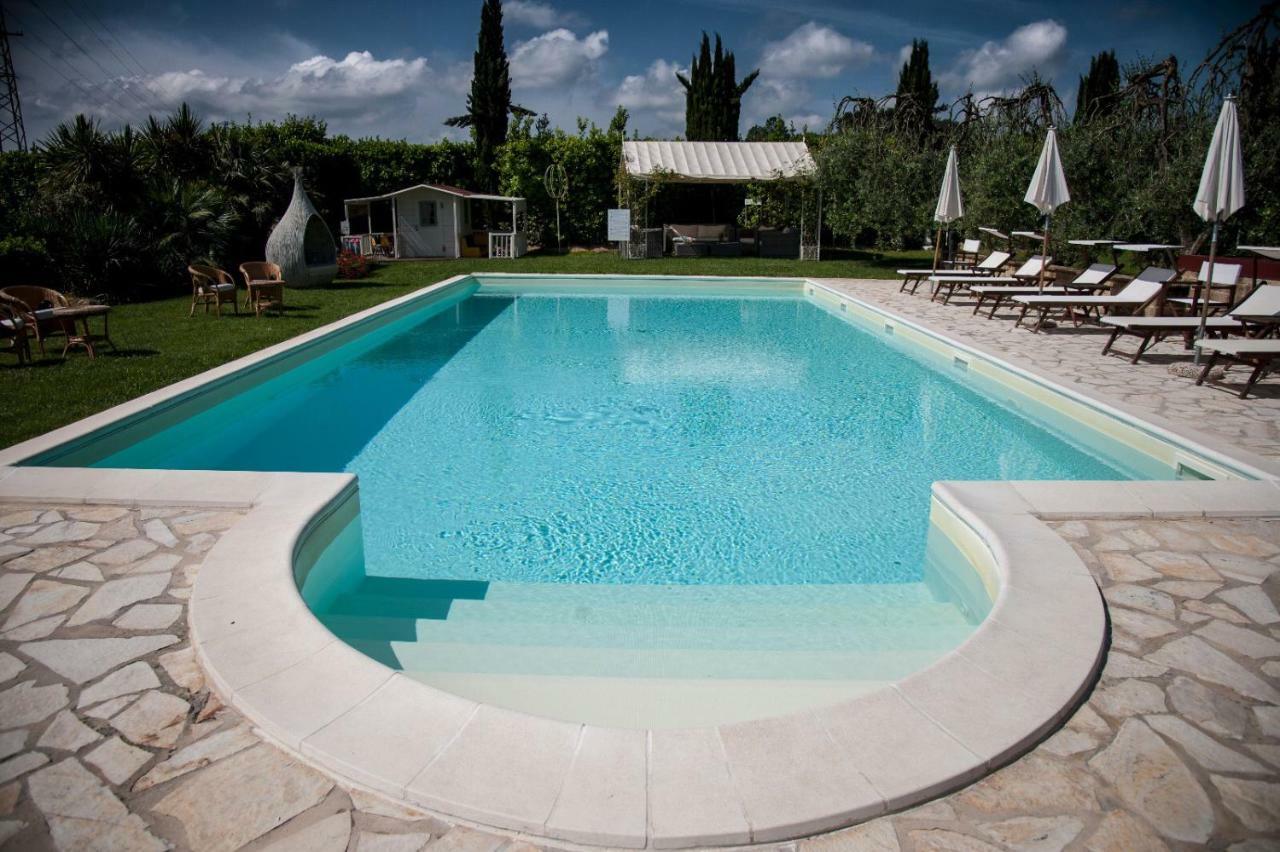 Lari Cevoli Country Resort מראה חיצוני תמונה