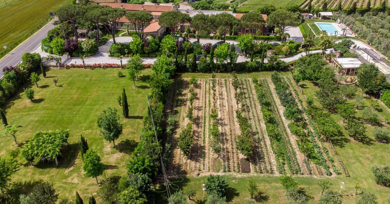 Lari Cevoli Country Resort מראה חיצוני תמונה